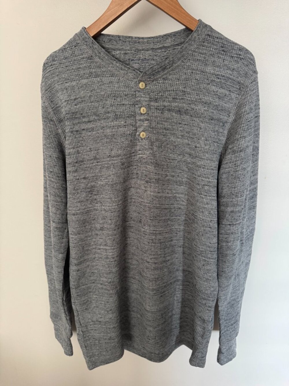 Amazon Essentials Waffle Knit Henley Men Medium Slim Fit Heather Gray